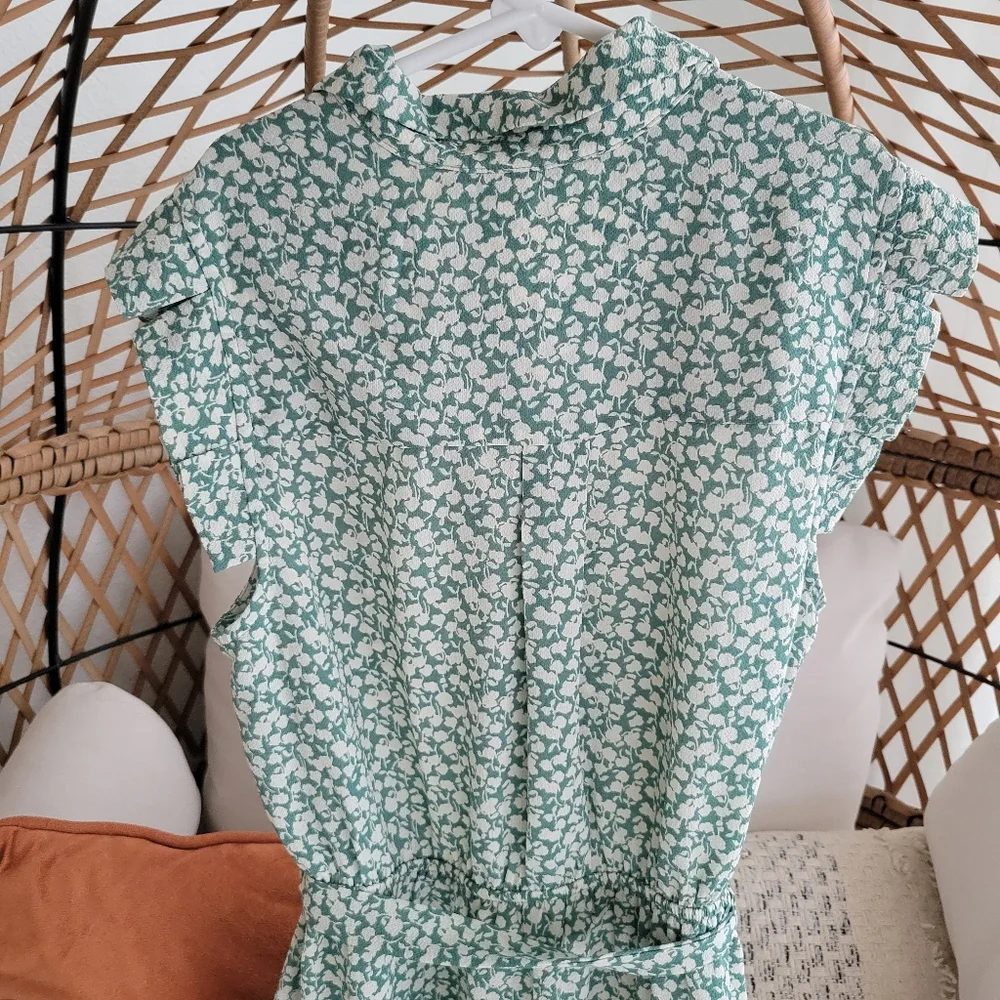 Spring dress - Picture 4 of 9
